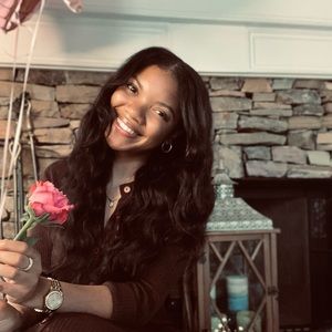 Meet your Posher, DeAndrea